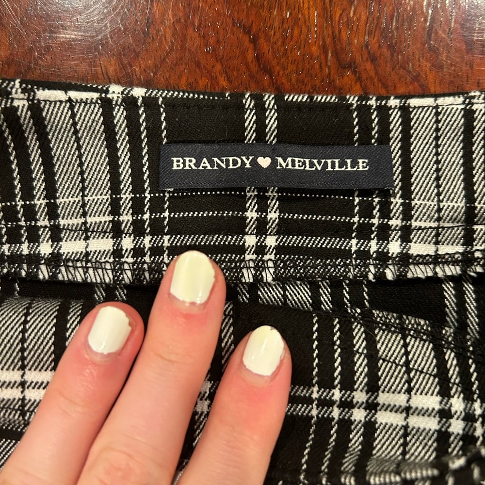 Brandy Melville plaid skirt - Picture 2 of 2